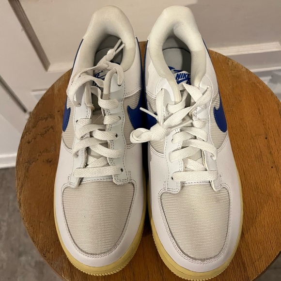 Nike White and Blue Classic Sneakers Air Force 1 Utilize Kid size 5.5 ladies 7 - Picture 9 of 10
